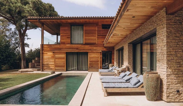 Villa Cachou Summary: