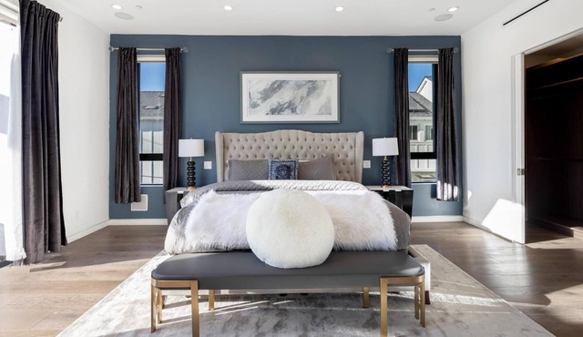 Villa California - Modern Villa in Prime WeHo with Indoor-Outdoor Living