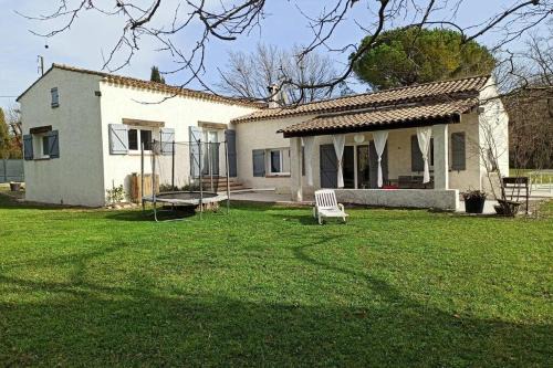 Villa calme, grand jardin, linge fourni