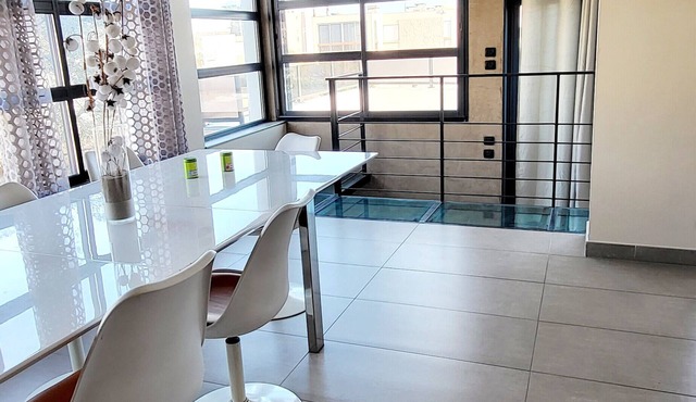 Villa Camarguaise : entre Plage et centre ville avec bassin extérieur