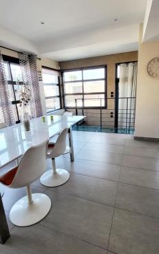 Villa Camarguaise entre Plage et centre ville avec bassin extérieur