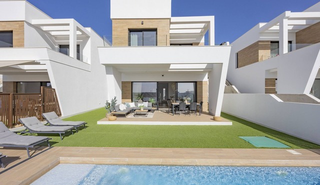 Villa 'Campana Garden 52' with Mountain View, Wi-Fi and Air Conditioning