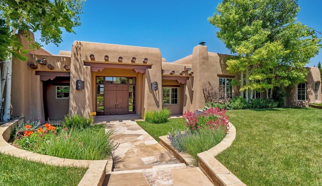 Villa Campanas | Luxury Home with Mountain Views