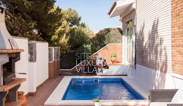 Villa Carmen heated pool, 5 min. Sitges