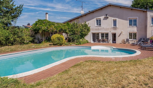 Villa Carpe Diem - avec piscine, proche Nancy