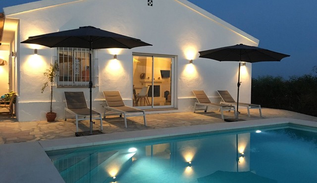 Villa "Casa El Faro" with Sea View, Private Pool & Wi-Fi