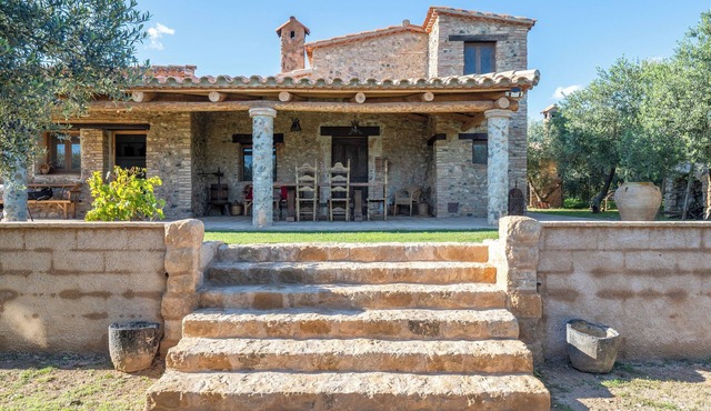 Villa 'Casa Hostalets - Rural Luxury' with Mountain View, Private Pool and Private Terrace