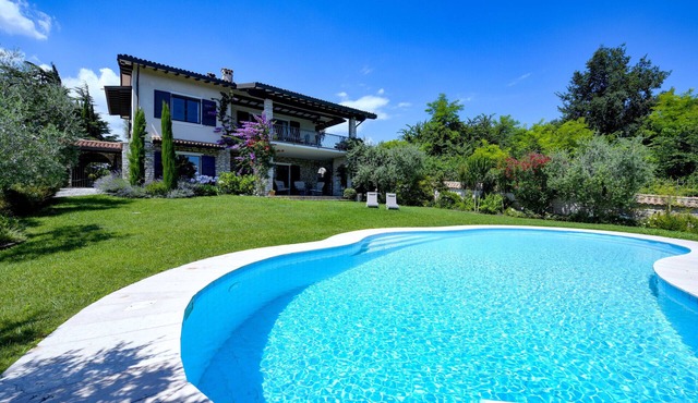Villa Casa Montecolo with private pool