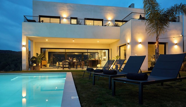 Villa Casa Selva - Luxury and nature only 7 minutes drive from Sitges