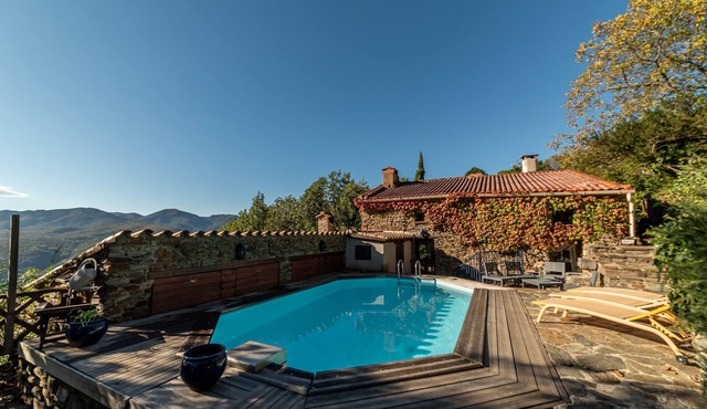 Villa "Casablanca" with Mountain View, Private Pool & Wi-Fi