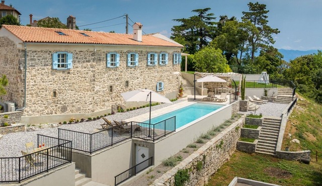Villa Castello di Papa – Luxury, Tradition, and Breathtaking Views in One - private pool, sauna, bocce court