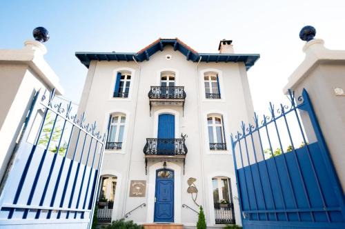 Villa Catalana del Ginkgo