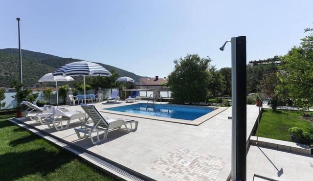 Villa Celenca - Two Bedroom Apartment with Balcony and Sea View - A3