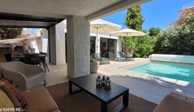 VILLA Centre ALTEA, private swimming pool, next to Club Nautique, 4 minutes walk from the beach