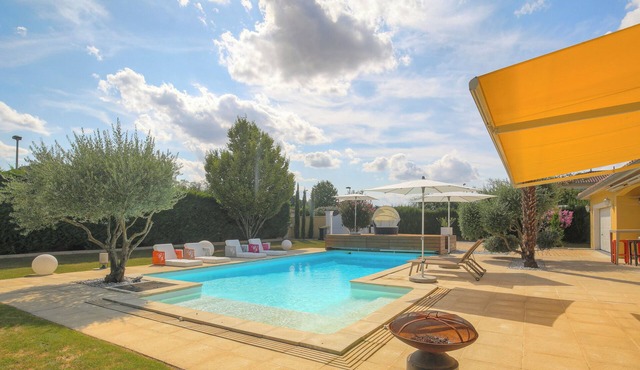 Villa Charmante Avec Piscine Proche Aéroport