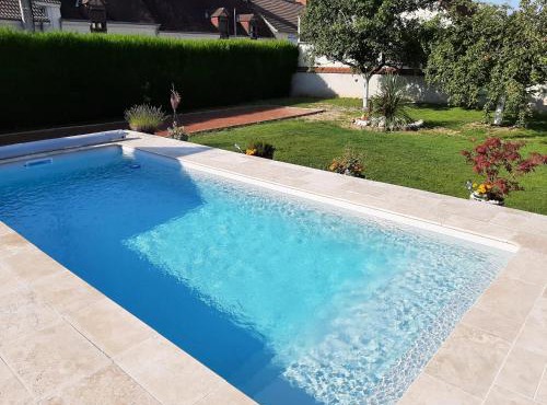 Villa charmante à Villedieu-sur-Indre avec piscine privée