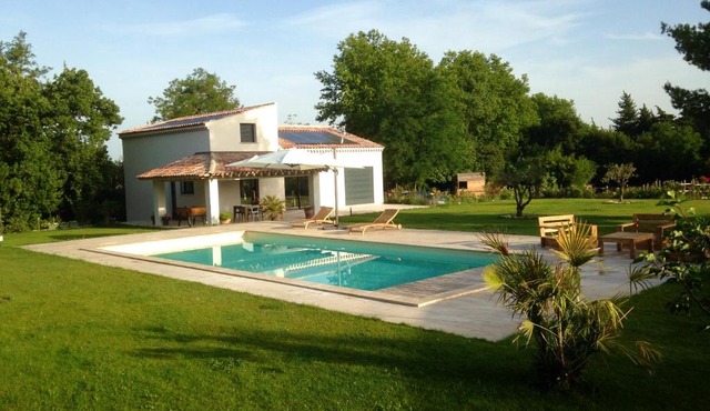 Villa charmante à Eyragues avec piscine privée