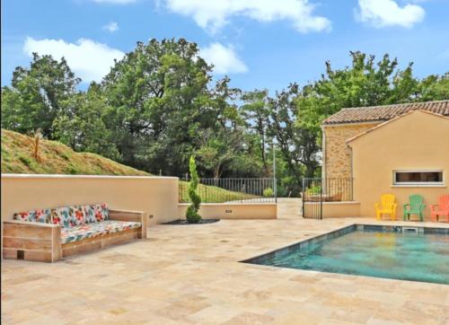 Villa charmante à Divajeu avec piscine privée