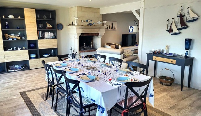 Villa 'Charmante De Bord De Mer' with Sea View, Private Terrace and Wi-Fi