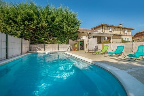 Villa charmante en pleine campagne de Courrensan avec piscine privée