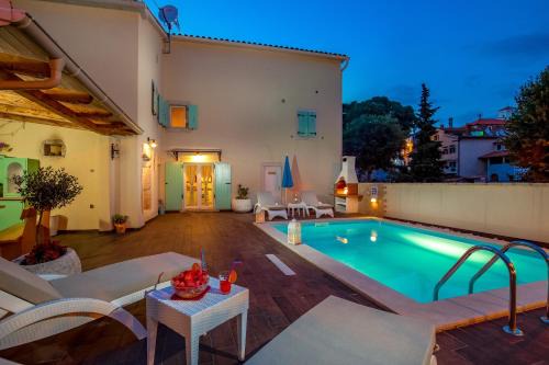 Villa Chiara Pool & Sea View