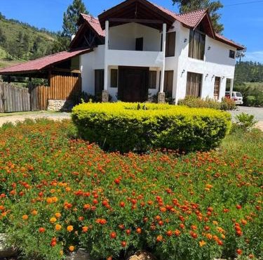 Villa Cipreses del Arroyo