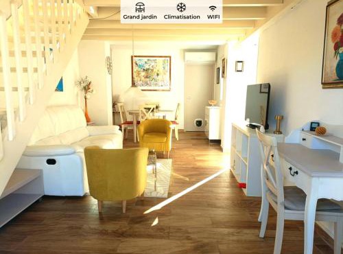 VILLA CITRONNELLE Grande maison 2 chambres avec jardin proche plage - Clim - Wifi