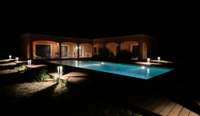 Villa Climatisée Avec Grande Piscine à Tourtour