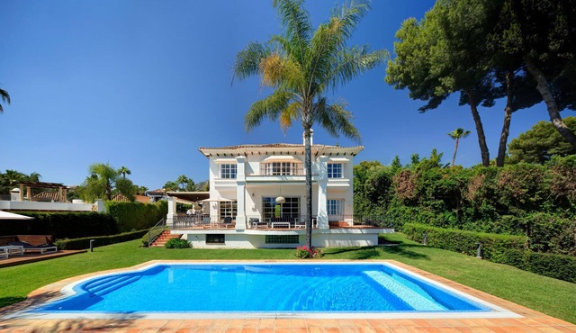 Villa close to the beach in Marbella Golden Mile