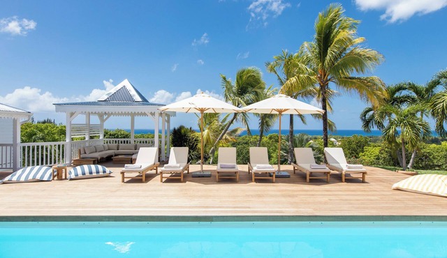 Villa Coco Paillette - Luxury 4-Bed Pool & Sea View, Terres Basses, St. Martin