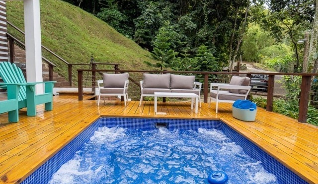 Villa Coffee in Quintas del Bosque, Jarabacoa, Stunning Mountain Views &jacuzzi
