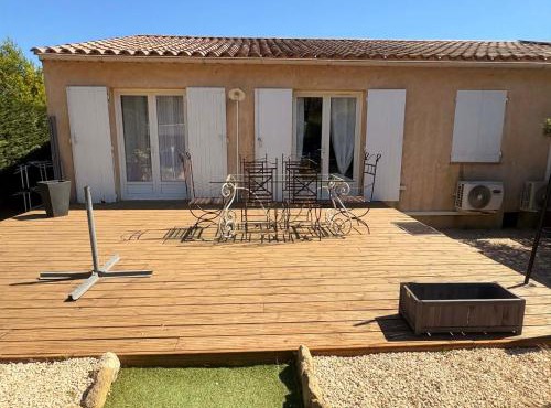 Villa collias