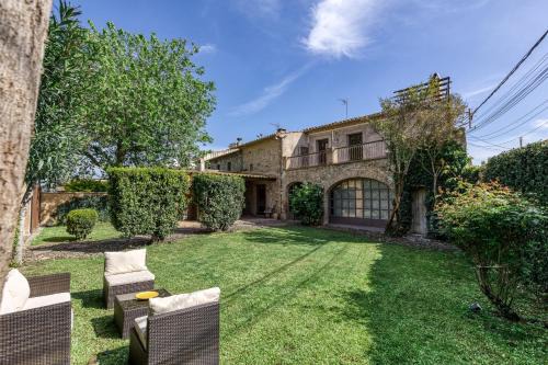 Villa con encanto Jardín, Wifi y Ac