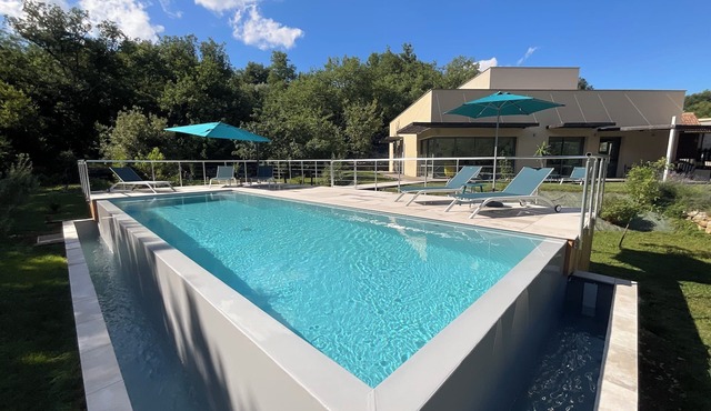 Villa Contemporaine Avec Piscine . Le 210