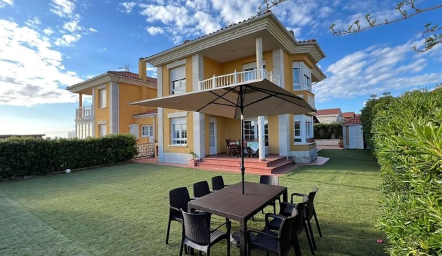 Villa con jardín y vistas - Villa Ojerada 12804