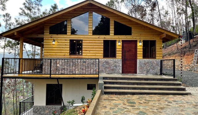 Villa con la Mejor Vista, Privacidad, Piscina & Chimenea