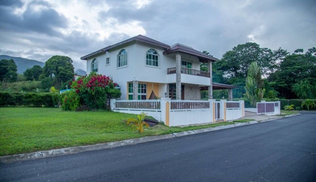 Villa con Piscina Jarabacoa