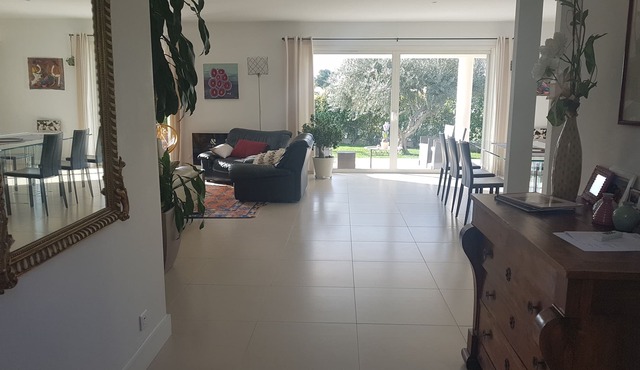 Villa Contemporaine Avec Piscine