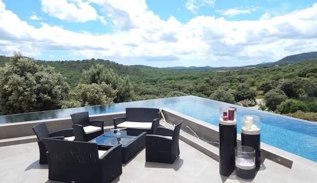 Villa Contemporaine Avec vue Panoramique sur le Pic Saint Loup