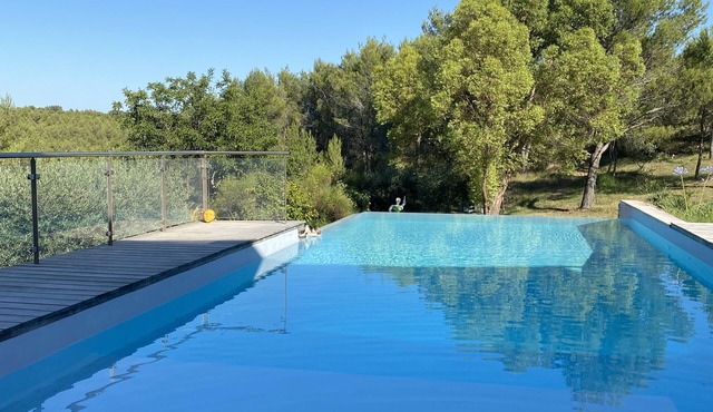 Villa Contemporaine Avec Piscine Dans le sud