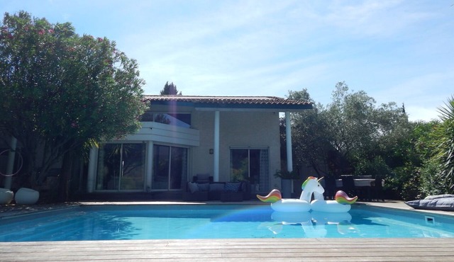 Villa Contemporaine Avec Piscine