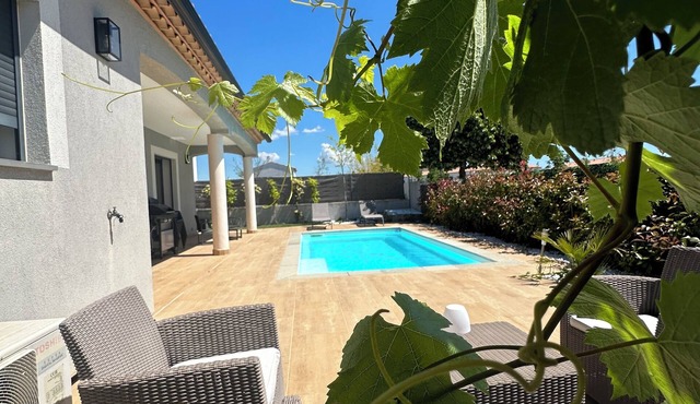 Villa Conviviale et Familiale Avec Piscine