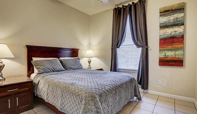 Villa Corporate 2 bedroom Suite Furnished Condo