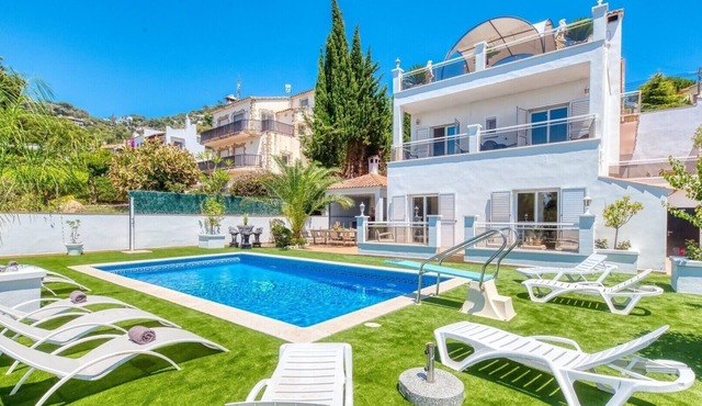 Villa "Costacabana - Maribel" with Private Pool, 3 Private Terraces & Wi-Fi