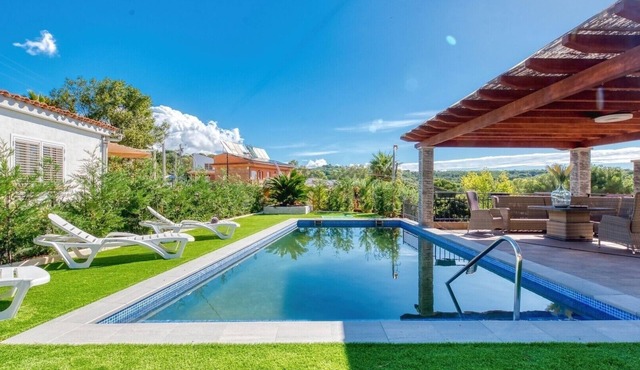 Villa "Costacabana - Villa Palmera" with Private Pool & Wi-Fi