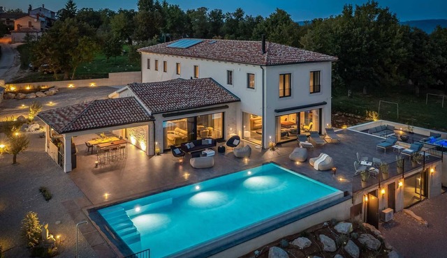 Villa Cypress Hill – Your Private Istrian Paradise with Heated Pool and Tennis Court