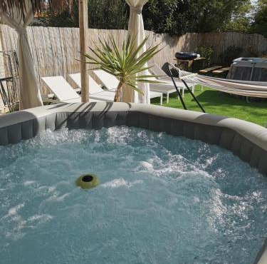 Villa d'Aqui, cosy, piscine, jacuzzi