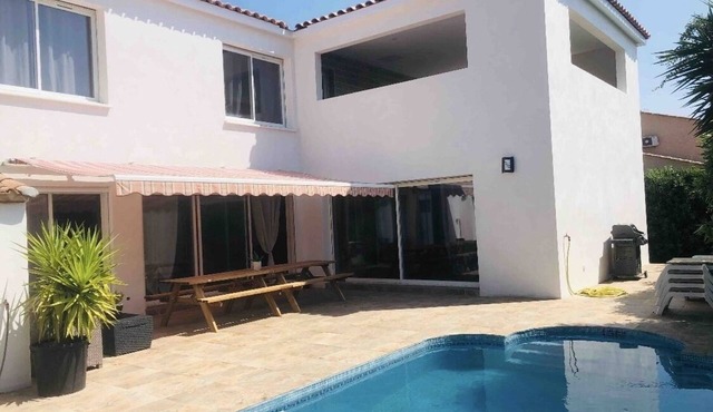 Villa d Architecte Neuve Climatisée Avec Piscine en Bord de mer