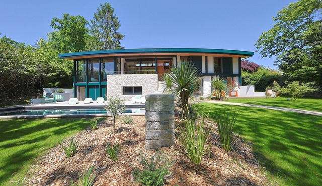 Villa d'architecte à 2km des plages