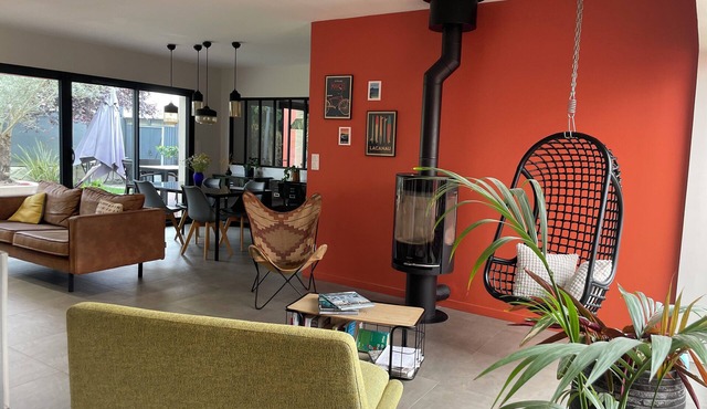 Villa d'ELLA, luminous vacation home in a peaceful setting near Toulouse